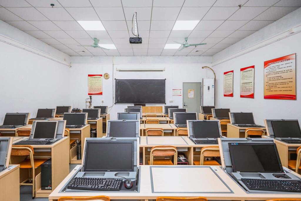 多功能验光师培训教室